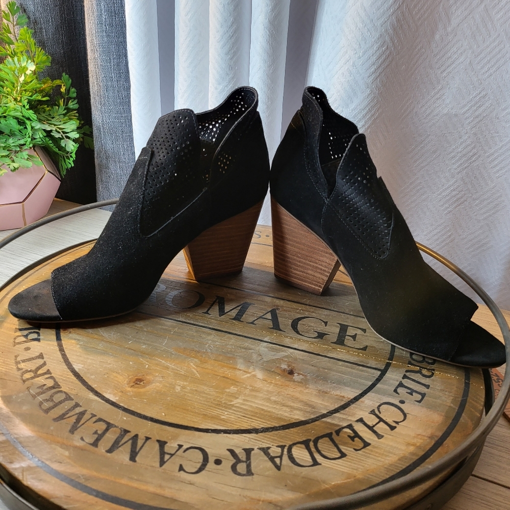 STEVEN by steve madden suede leather heel bootie
